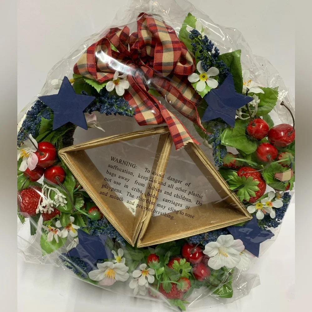 Vintage Avon Gift Collection Americana Patriotic Wreath NIB HTF 2002
